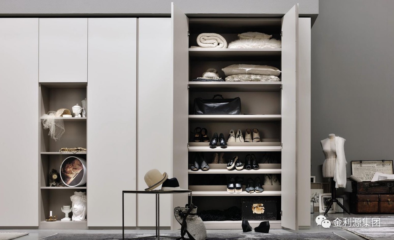 這么漂亮的衣帽間，一定要給心愛的她裝一個！